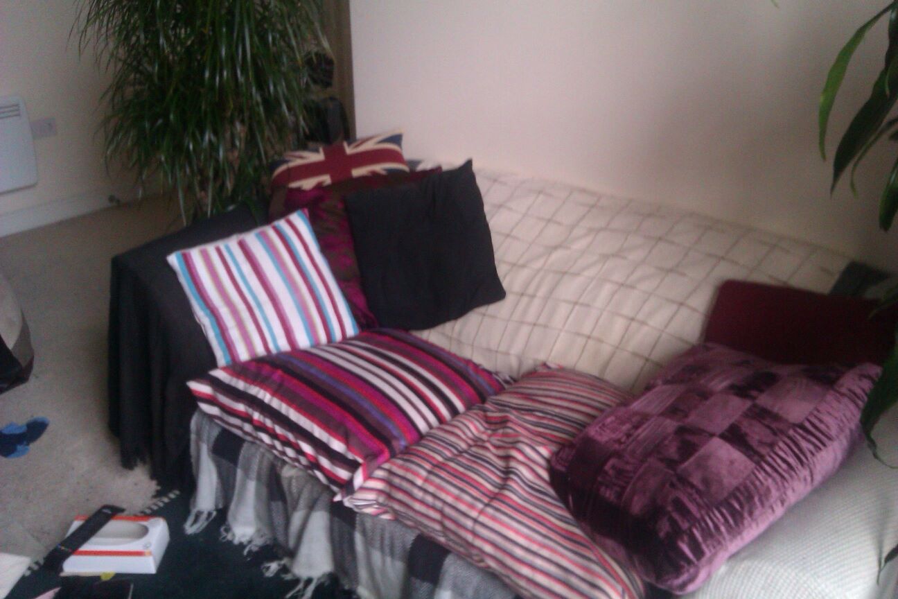 Bed settee.